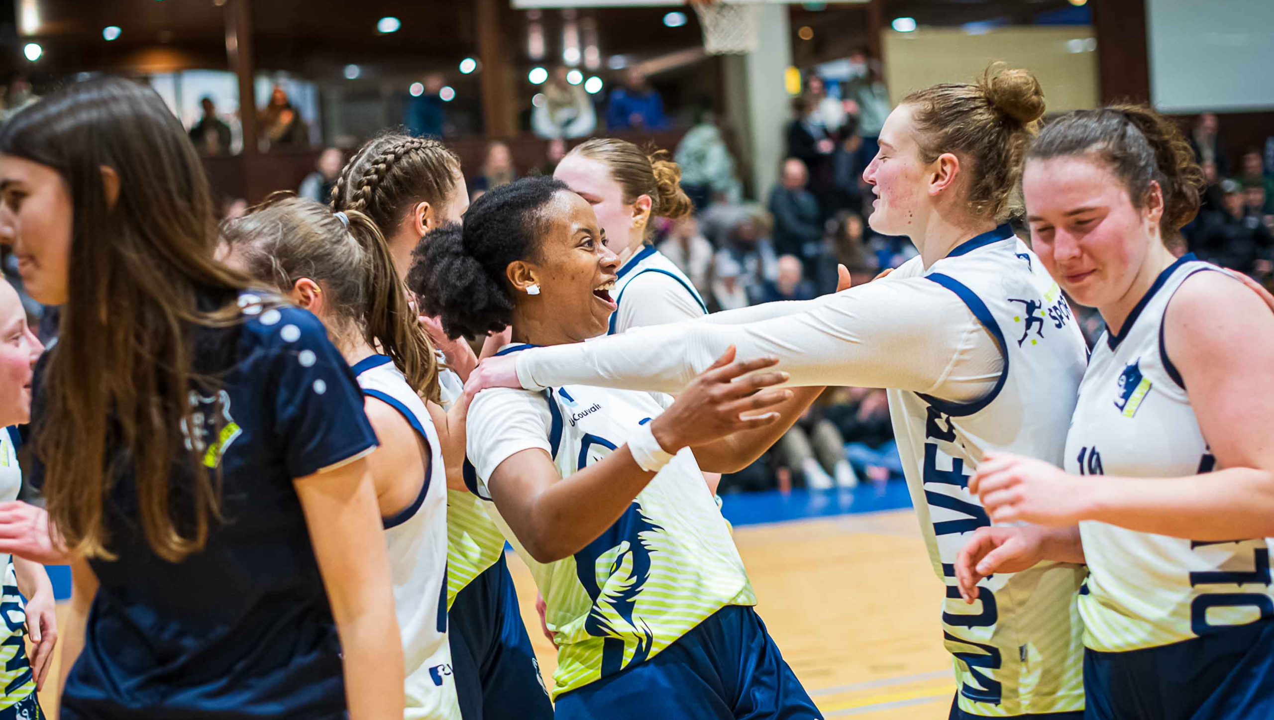 Une semaine qui commence sur les chapeaux de roues !